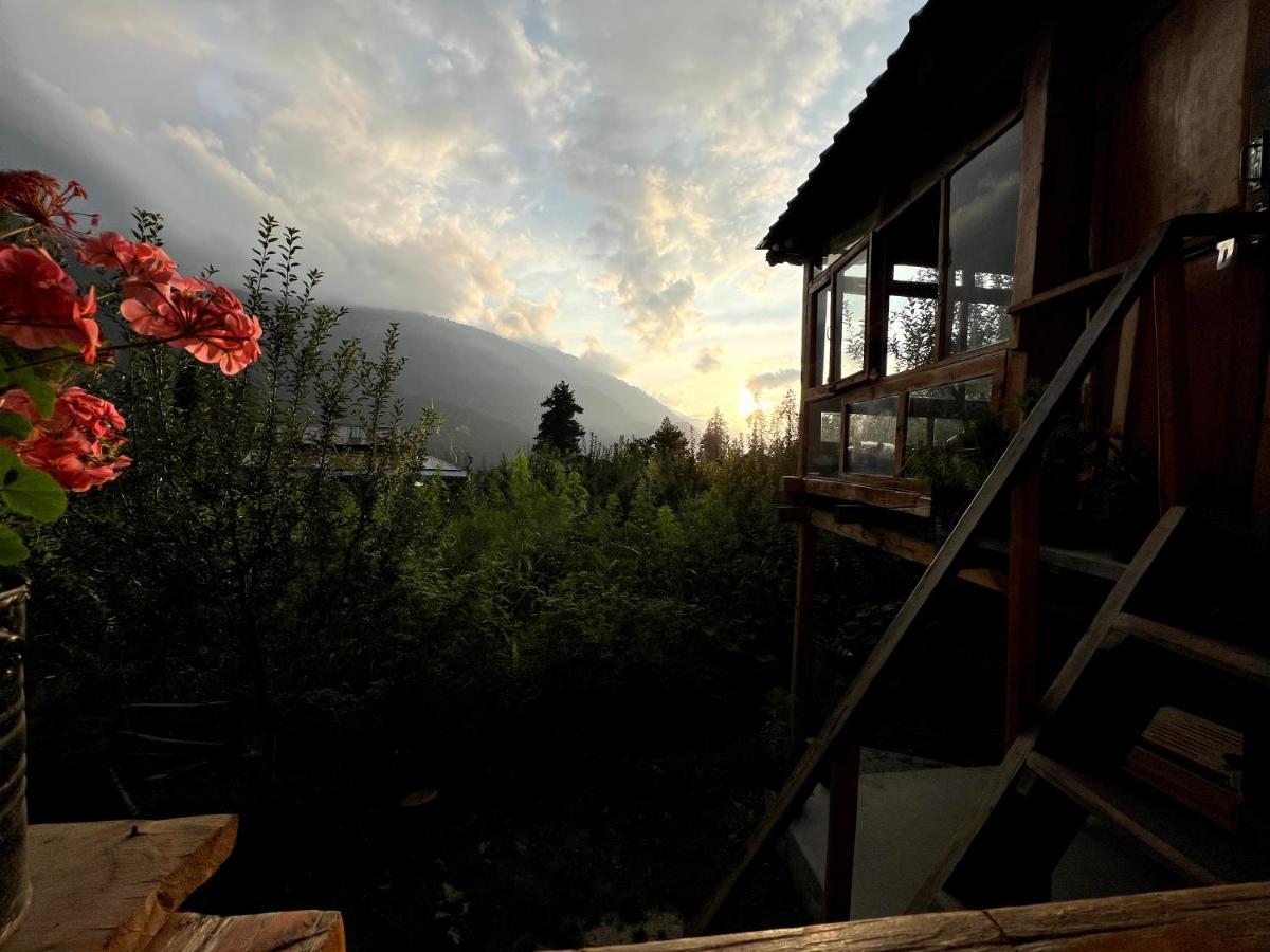Hotel Yalakhom Tosh Zewnętrze zdjęcie