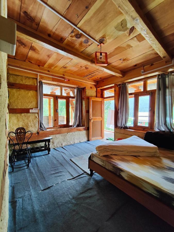 Hotel Yalakhom Tosh Zewnętrze zdjęcie
